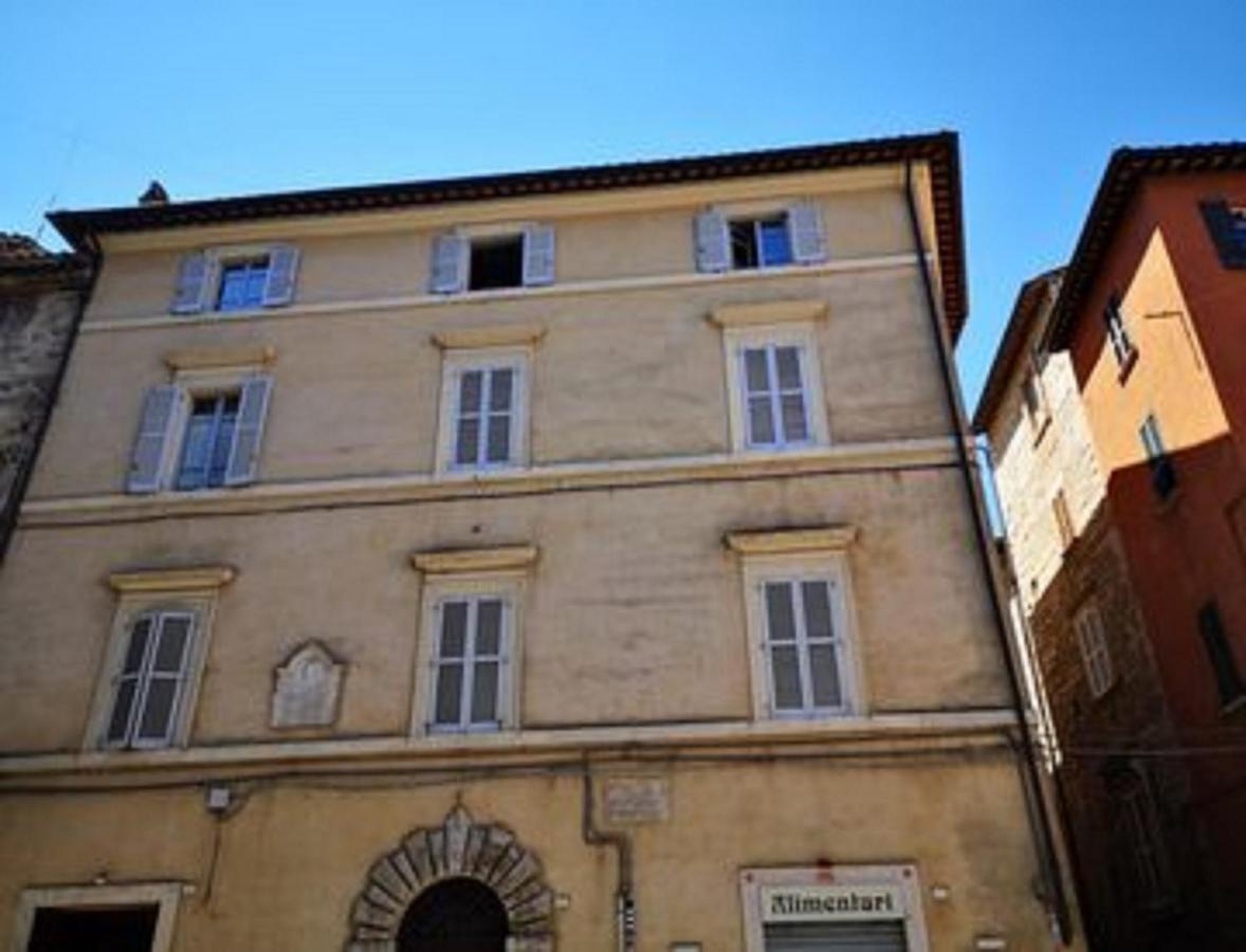 Appartamento Dietro Le Quinte Nel Cuore Di Perugia Exterior photo
